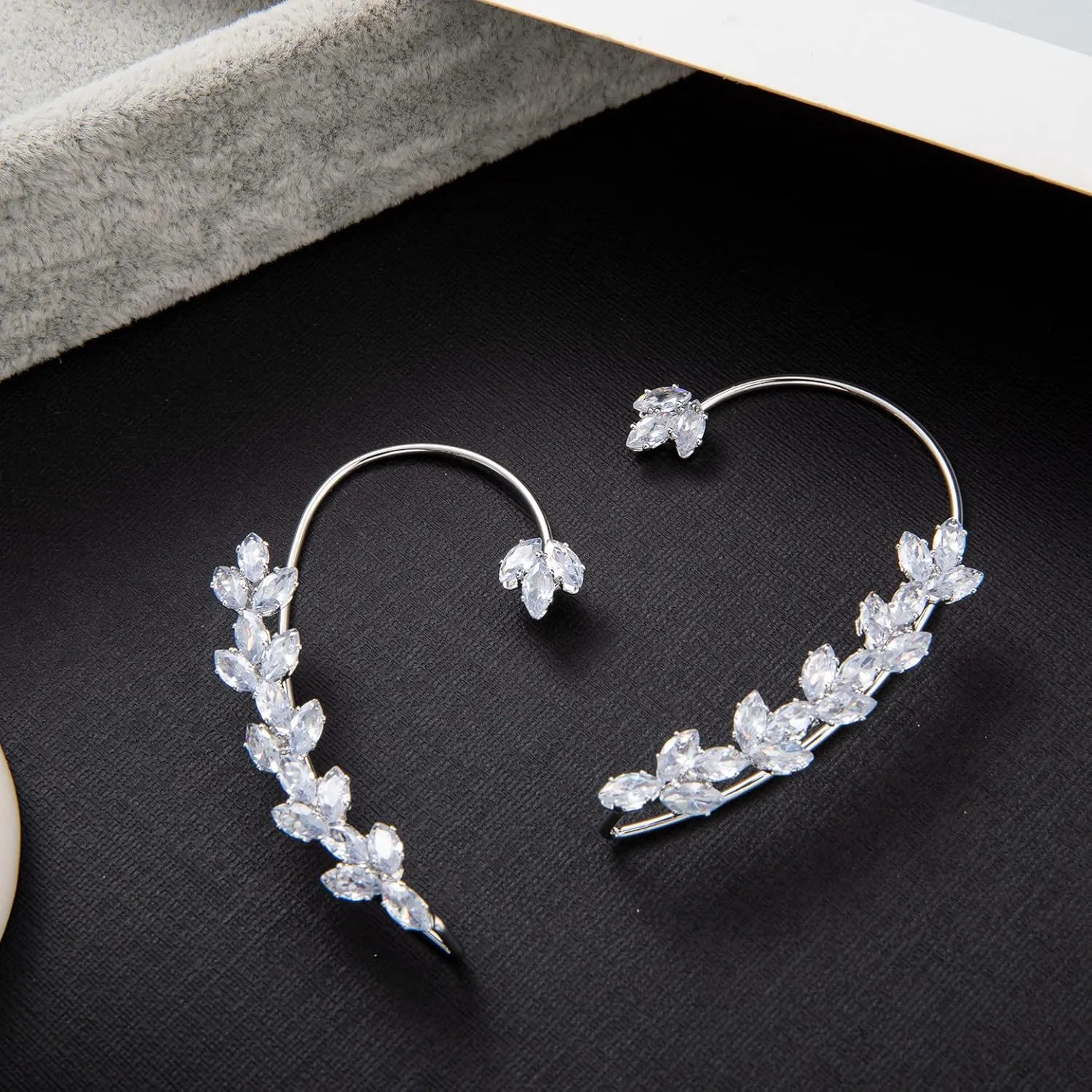 2 Pair Ear Clip Earrings for Women Clip on Earrings Non Pierced Earring Rose Flower Moon Star Clip Earrings Set