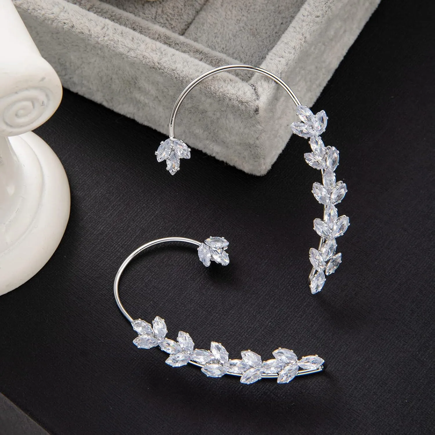 2 Pair Ear Clip Earrings for Women Clip on Earrings Non Pierced Earring Rose Flower Moon Star Clip Earrings Set