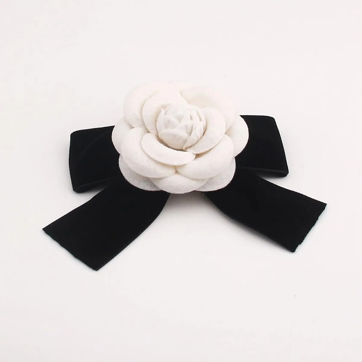 Elegant Bow Camellia Brooch Retro Small Fragrant Breeze Camellia Brooch Lapel Pins Bow Brooch Hair Accessories Clothing Hat Bag Accessories for Women Teen Girls