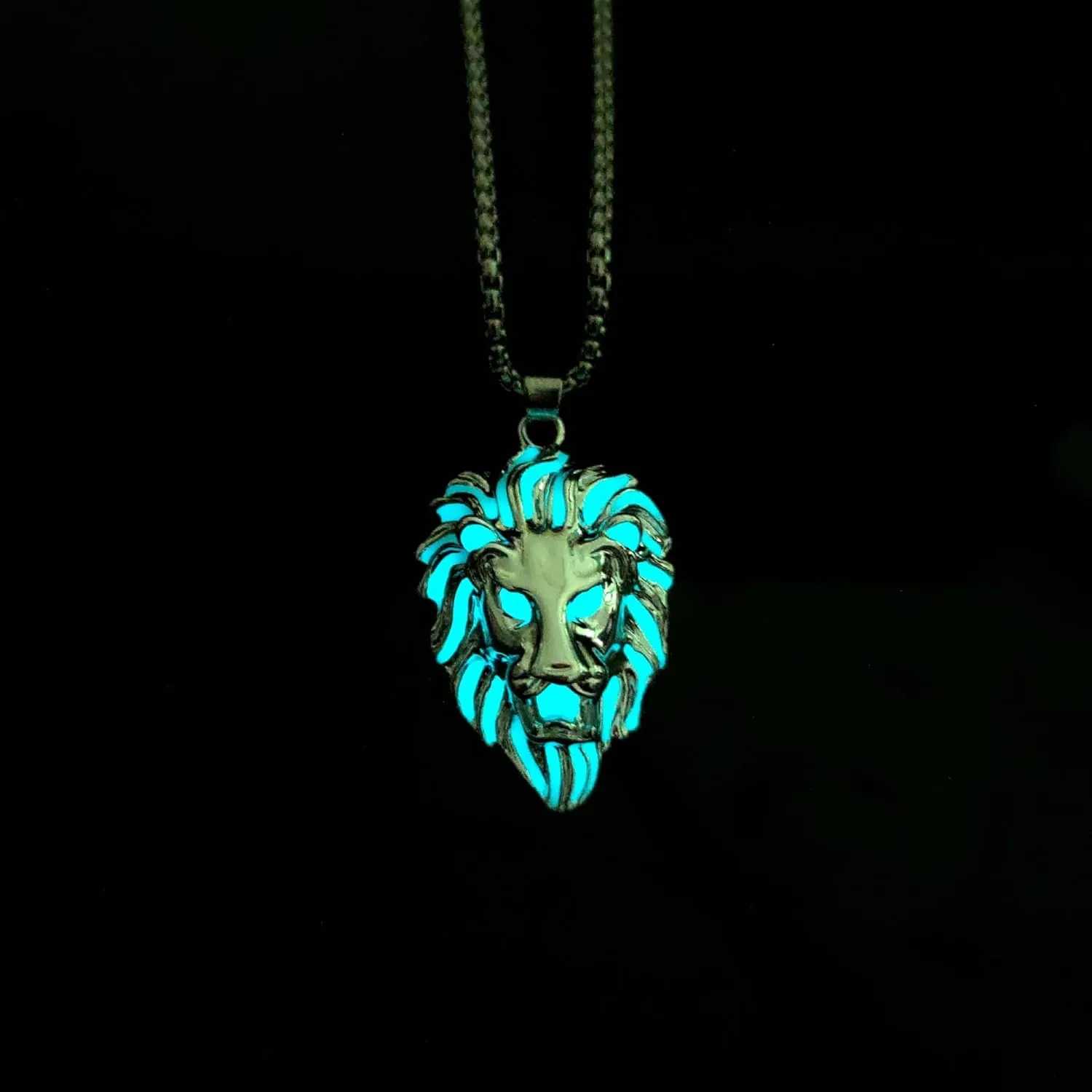 Lion Necklace for Women Men Luminous Animal Lion Leo Stainless Steel Necklace Glow in the Dark Necklace Hip Hop Jewelry Gift