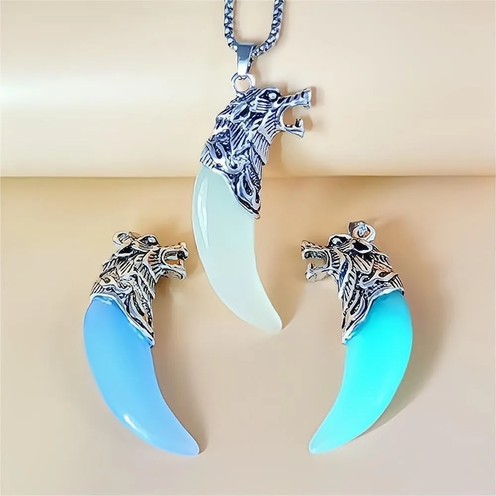 Wolf Teeth Necklace for Women Men Wolf Totem Amulet Pendant Necklace Luminous Wolf Dog Fang Necklace Halloween Necklace Glow in The Dark Gift Jewelry