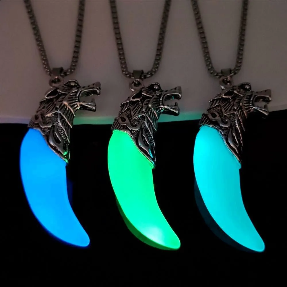 Wolf Teeth Necklace for Women Men Wolf Totem Amulet Pendant Necklace Luminous Wolf Dog Fang Necklace Halloween Necklace Glow in The Dark Gift Jewelry